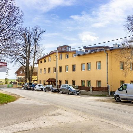 Apartman Zara Veľký Slavkov Exterior foto