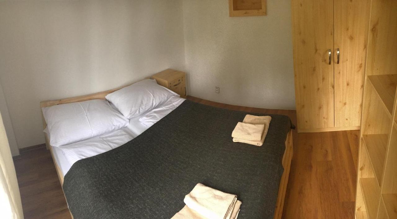 Apartman Zara Veľký Slavkov Exterior foto