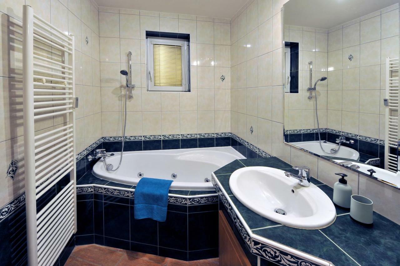 Apartman Zara Veľký Slavkov Exterior foto