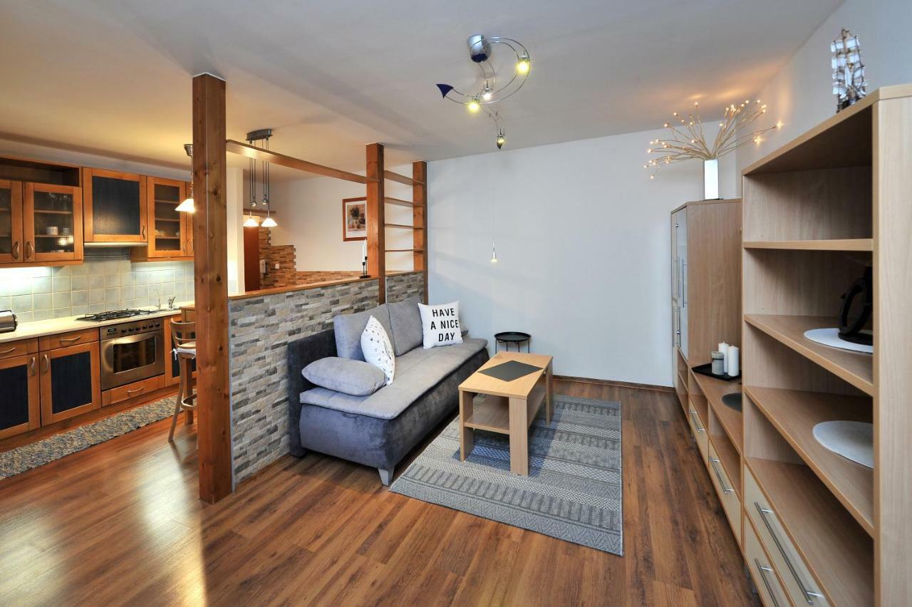 Apartman Zara Veľký Slavkov Exterior foto