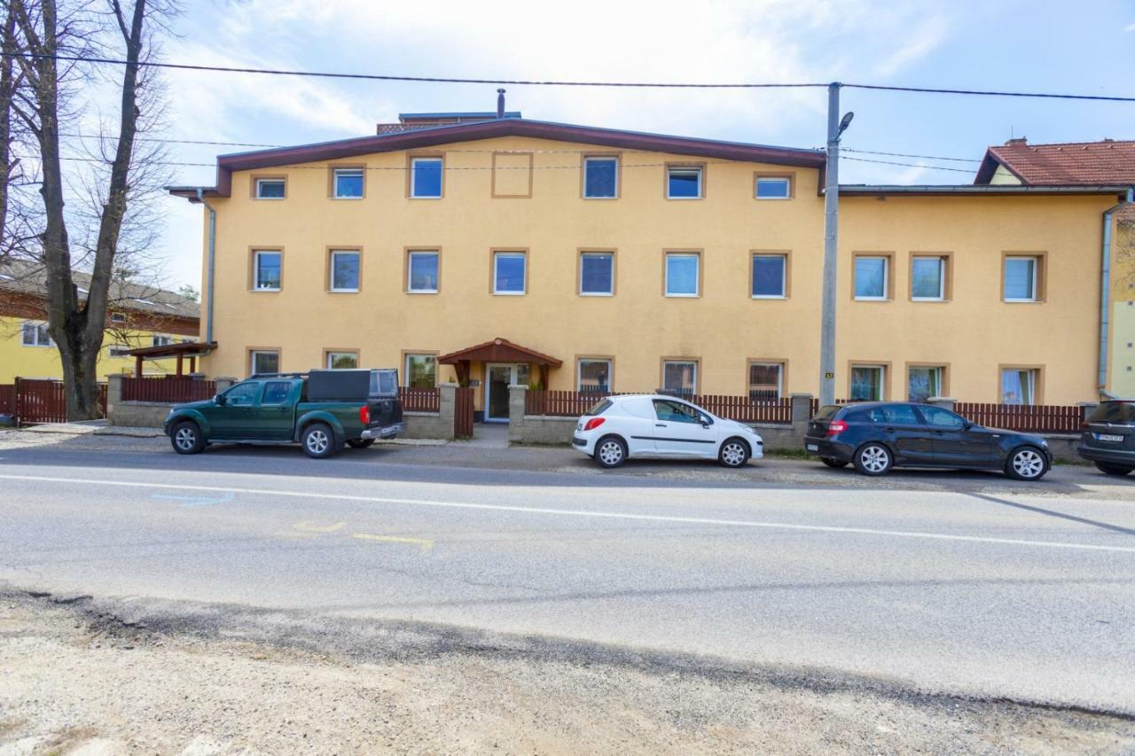Apartman Zara Veľký Slavkov Exterior foto