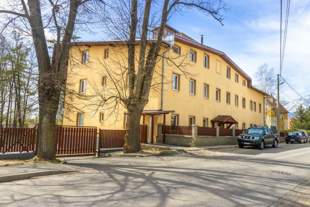 Apartman Zara Veľký Slavkov Exterior foto